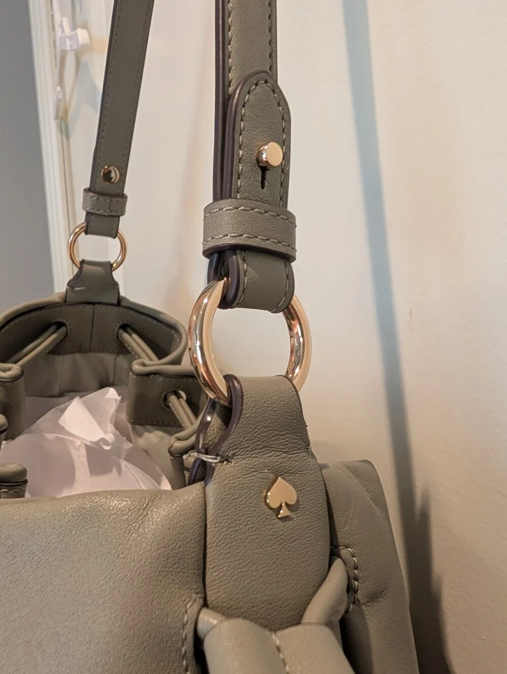 Kate Spade Pinch Shoulder Bag in Oyster Shell